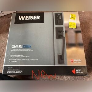 Weiser SmartCode Touchpad Electronic Deadbolt